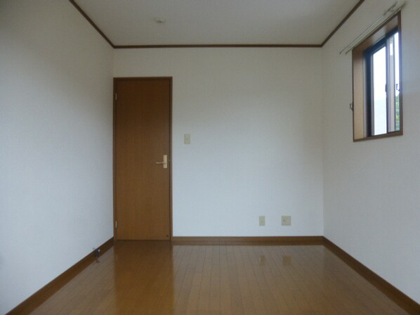 御立パレスの物件内観写真